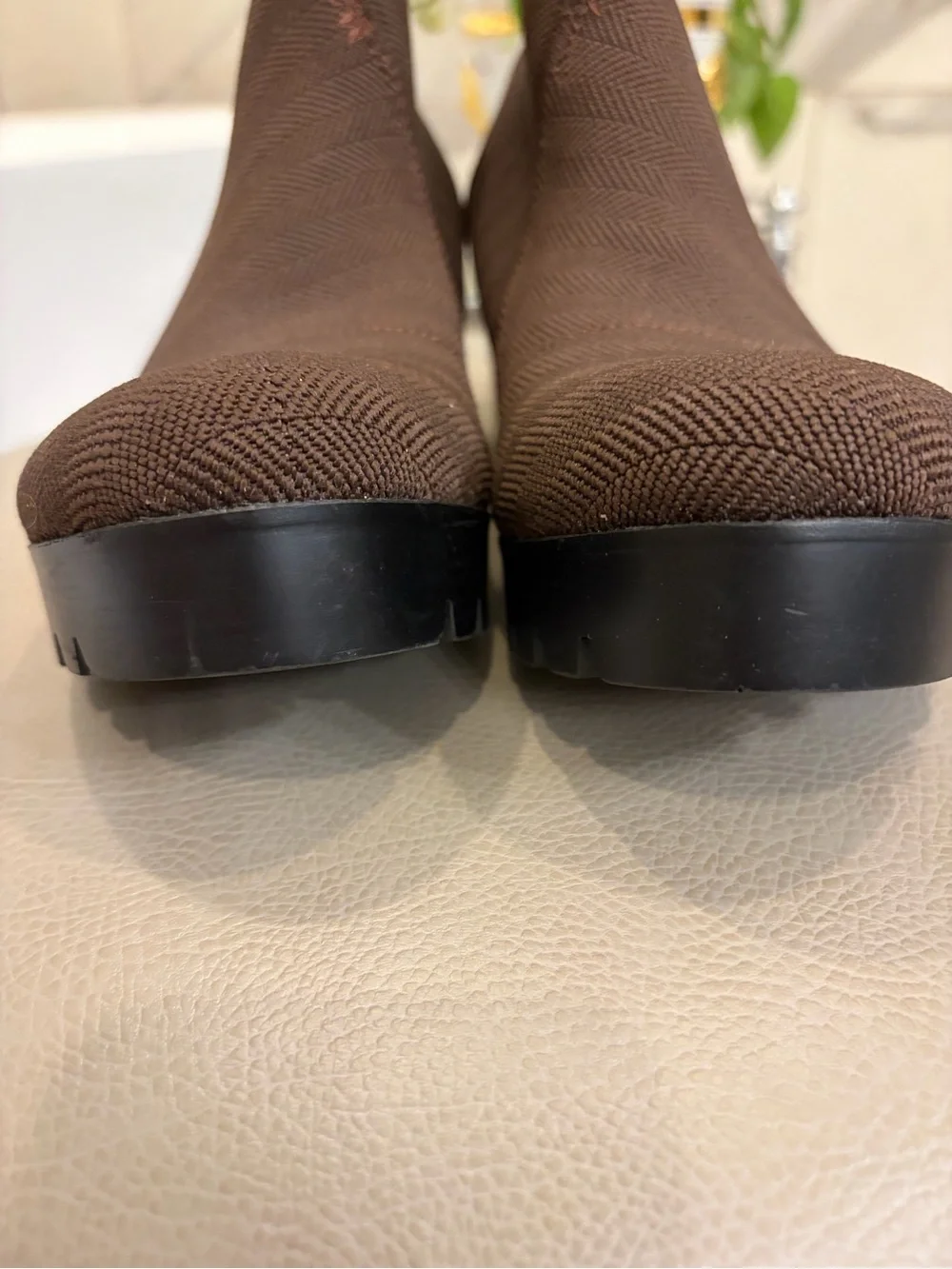 CHARLESTON SHOE CO. Boot NWOB Size 8 Brown